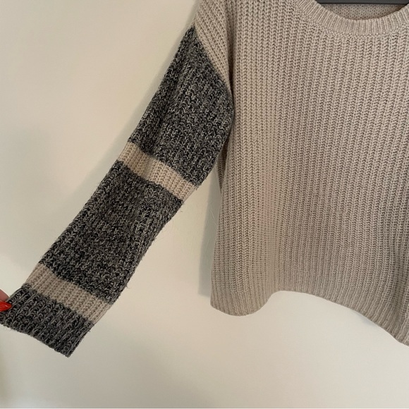 BlankNYC Sweater - Picture 2 of 4